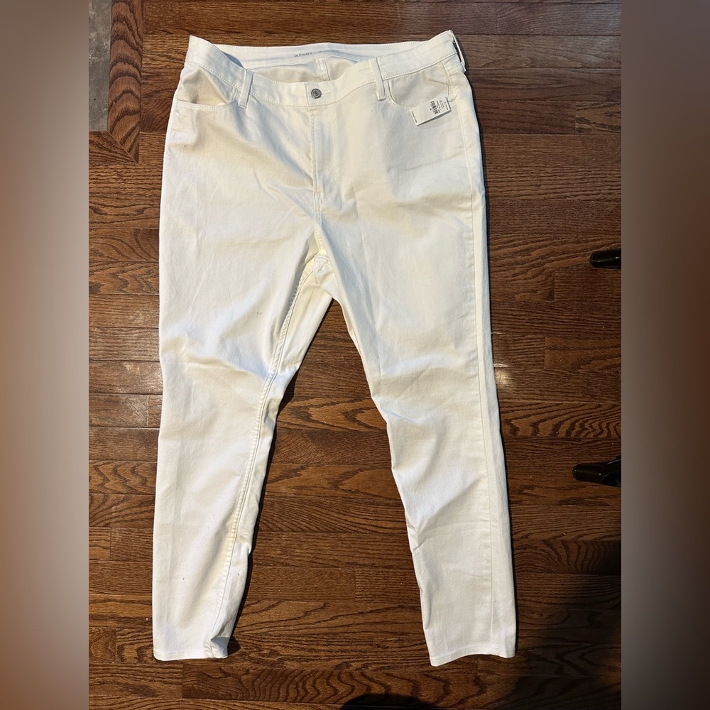 Old Navy High Rise Wow Super Skinny White Jeans